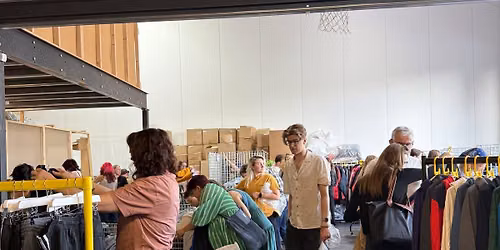 VINTAGE WAREHOUSE KILO SALE
