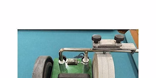 Sharpening Blades & Chisels with the Tormek Wet Wheel