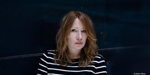 Birgit Minichmayr liest aus "Die souver\u00e4ne Leserin" von Alan Bennett - Posthof Linz