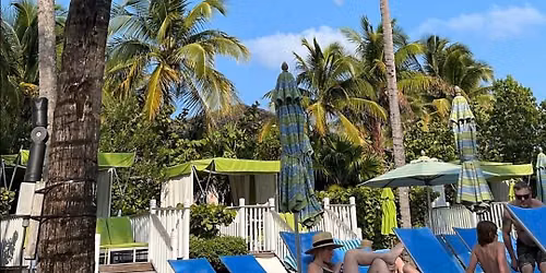 looking for 3 people who want to go on a trip soon \ud83d\udc40  i\u2019ll plan everything 