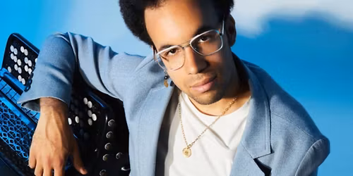 Brussels Philharmonic & Th\u00e9o Ould \/ Nieuwjaarsconcert