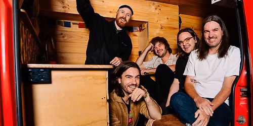 Wanderers w Life on Earth