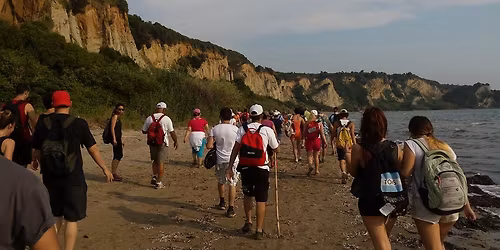 \u03a0\u03b5\u03b6\u03bf\u03c0\u03bf\u03c1\u03af\u03b1 \u03c3\u03c4\u03bf \u03bc\u03bf\u03bd\u03bf\u03c0\u03ac\u03c4\u03b9 \u03c4\u03bf\u03c5 \u0395\u03c1\u03c9\u03c4\u03b1 \u03c4\u03c9\u03bd \u03bb\u03bf\u03c5\u03bb\u03bf\u03c5\u03b4\u03b9\u03ce\u03bd \u03c3\u03c4\u03bf\u03bd \u0399\u03bb\u03b9\u03c3\u03c3\u03cc \u03a0\u03bf\u03c4\u03b1\u03bc\u03cc \u039a\u03c5\u03c1\u03b9\u03b1\u03ba\u03ae  \u039a\u03c5\u03c1\u03b9\u03b1\u03ba\u03ae 