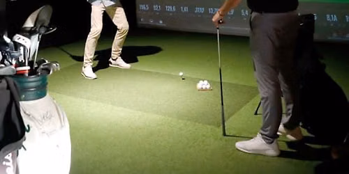 Una clase particular de golf en H0Rooftop en fin de semana