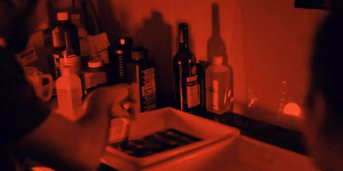 Wine & Darkroom - Shooting, Develop, Print & Drink