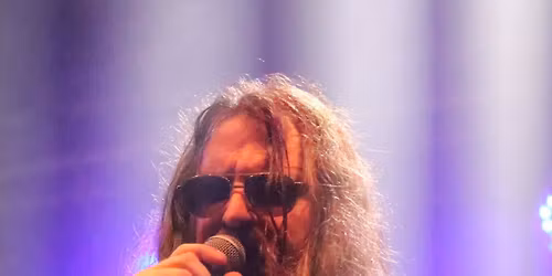 Pat Fulgoni & Sam Bolt with Rattlesnake Shake