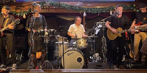 Bad Doggies at Hijazz Klubb