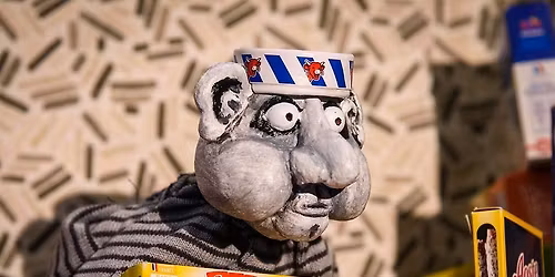 UN CONTENEUR \u00b7 Dimanche Cont\u00e9