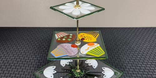 Family Glass Fusing: 3-Tier Cupcake Stand
