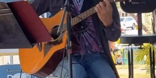 Live Music w\/ David Lloyd