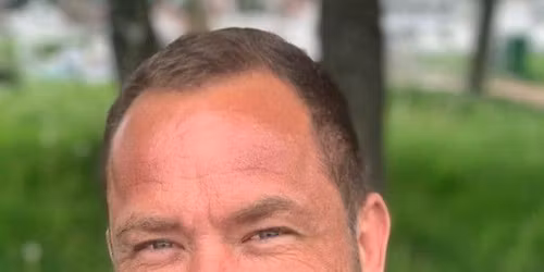 \u00abVeien ut av rus og kriminalitet\u00bb v\/Michael Amavi