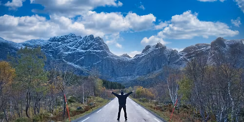 Lofoten - Berge, Fjorde, Abenteuer | Da wo das Nordlicht tanzt