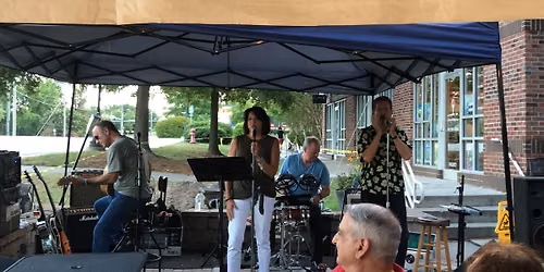 The Jive Bombers @ Growler Grlz