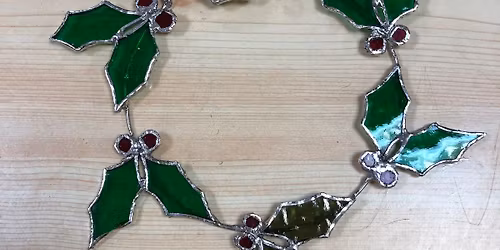 Making a Stained Glass Christmas Wreath Workshop