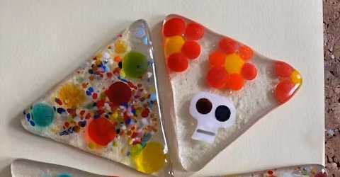 Krafty Kids - Fused glass themed bunting 