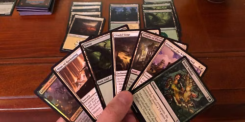 Magic: The Gathering COMMANDER [Ages 9 - 14]