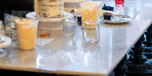 ADVANCED CAKE DECORATING CLASS: Floral Tiered Chocolate Strawberry