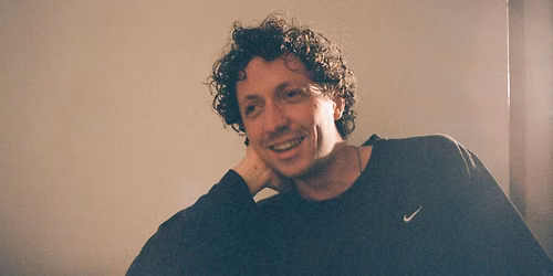 Liam Kazaar, Caroline Vain