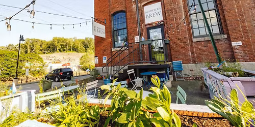 Elroy \/\/ Kong Moon \/\/ Laura Zarougian ~ Live at Auspicious Brew!