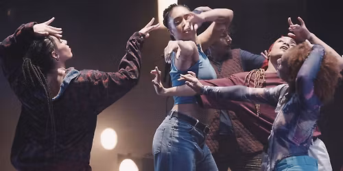 Dansf\u00f6rest\u00e4llning: WOMAN