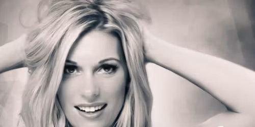 Eloise Cole live at The Pearl and Oyster Bar