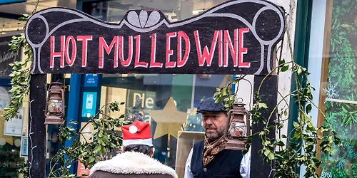 Dorchester Christmas Cracker Day