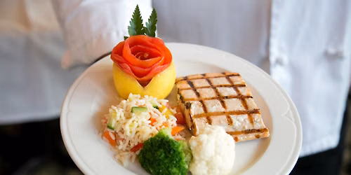Dine & Explore 