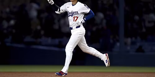 Parking Los Angeles Dodgers at Minnesota Twins