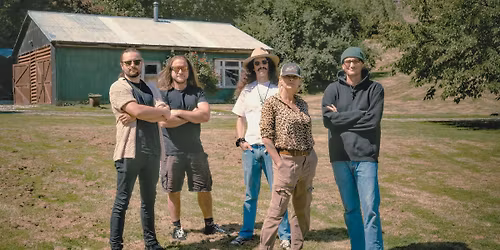 Avril and the Raw Dogs Live at the Sherwood Queenstown 