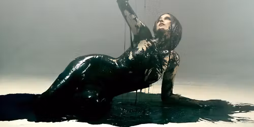 Sarah de Warren in Denver