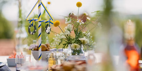 Midsommar vid havet med 3-r\u00e4tters sup\u00e9