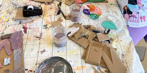 School Holiday Workshop | Stand-Up Portraits