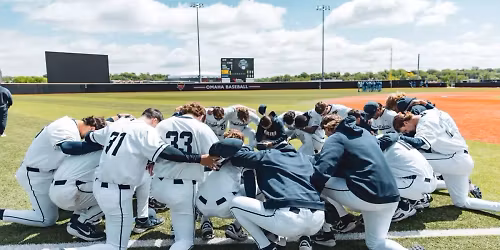 Parking Oral Roberts Golden Eagles at South Dakota State Jackrabbits Mens Basketball