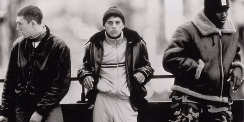 A gy\u0171l\u00f6let \/ La haine