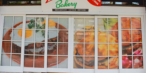 Liliha Bakery Waikiki Beach Walk Job Fair #2