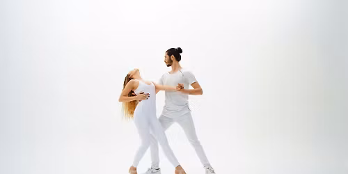 SALSA & BACHATA CLASSES & PARTY