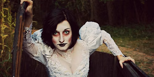 Spooky season photos! \ud83d\udc7b \ud83c\udf83 \ud83e\udd87 \u2620\ufe0f