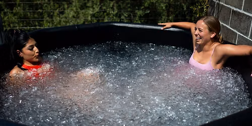 HG Cold Club: Rooftop Plunge & Wellness Experience