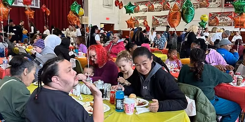 Thanksgiving Dinner For The Homeless.\u2764\ufe0f