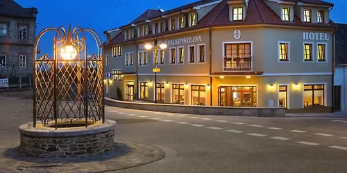 LIBA a spol. - \u010certovsk\u00e1 Hlubok\u00e1 v Hotelu Z\u00e1vi\u0161