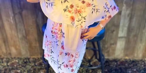 Live Music with \u201cjust Tori\u201d