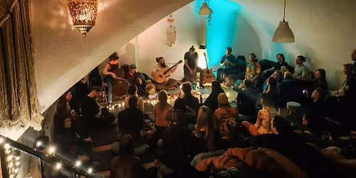 Vano\u010dn\u00ed koncert - Ganesham & Hudba duhy