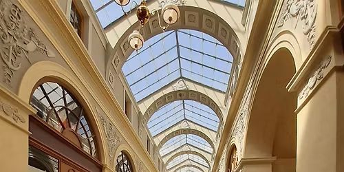 Balade comment\u00e9e : Les passages couverts du quartier du Palais Royal