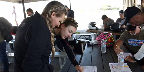 Cornering School Day 1, advanced riding by Superbike-Coach