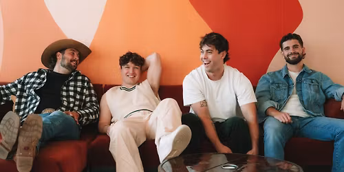 Classe Moyenne au Quai en f\u00eate