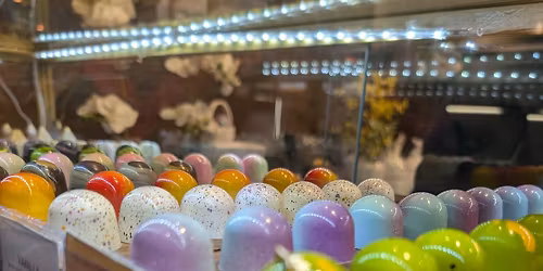 Boston Chocolate Tour: From Beacon Hill to Boston Public Market