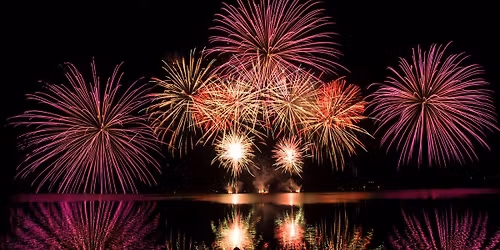 Grand feu d'artifice de la Vall\u00e9e Bleue