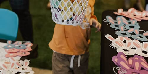 Free Easter Egg Hunts at Salem Center!