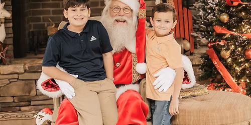 Photos with Santa Den for Keystone Village