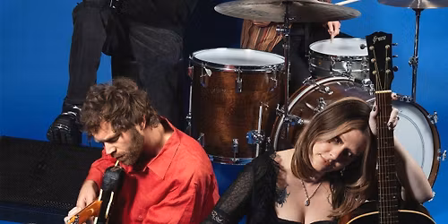 Yumi Zouma at Aladdin Theater